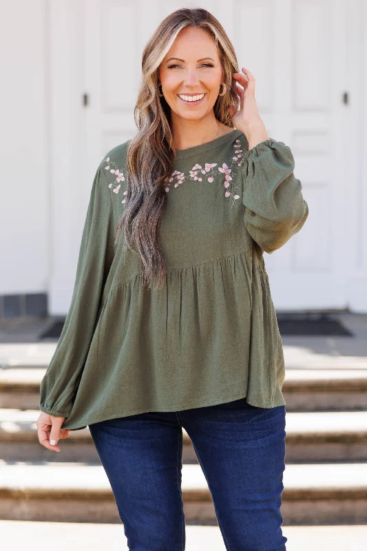 Weekend Specials to Delight I See Truth Top, Olive