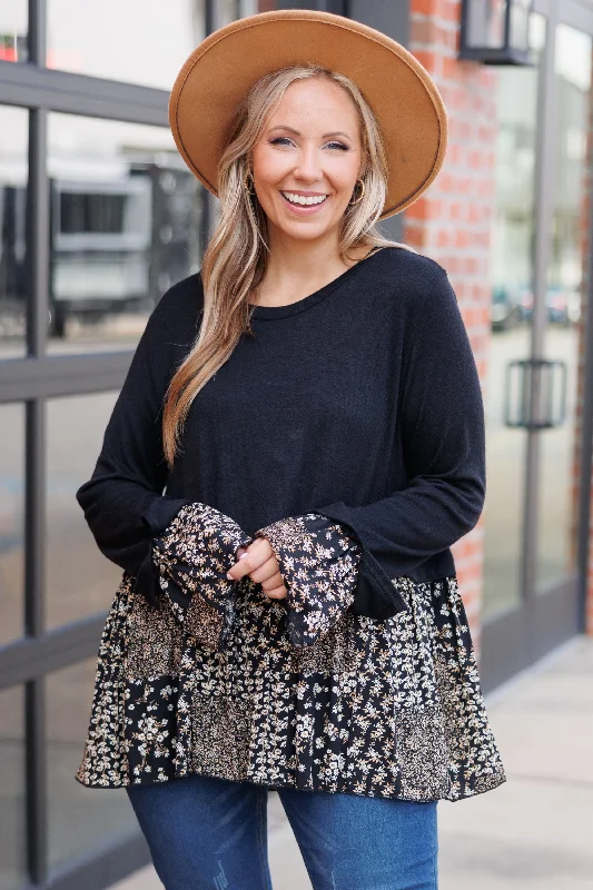 Shop and Save Peek Of The Garden Top, Black