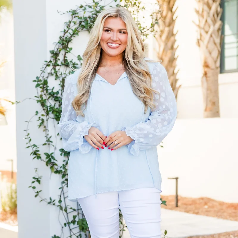 Weekend Deals That Amaze Bluebirds Fly Top, Pale Blue