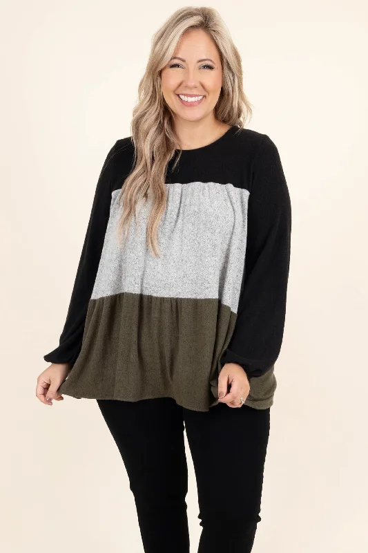 Quick Deals Falling Into Autumn Top, Multi