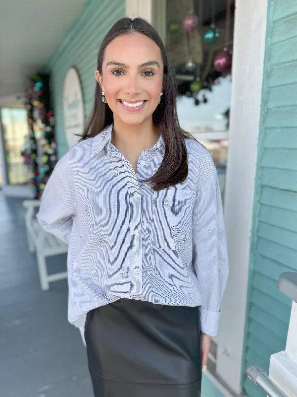 Weekend Wonders Await! The Princess Rhinestone Collar Top-Black Stripe