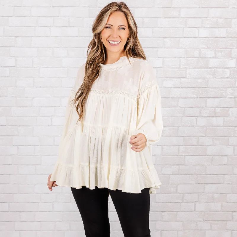 Bargain Alert Pretty Soul Top, Cream