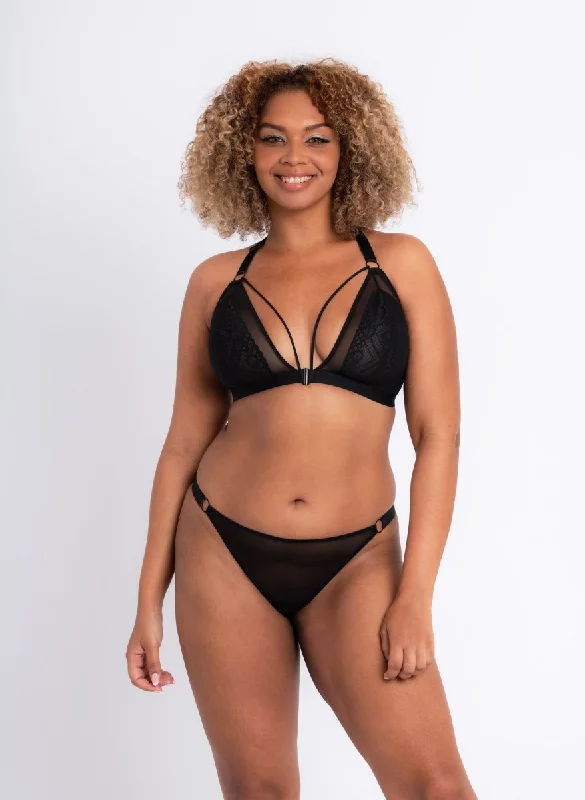 Front and Centre Bralette Black- CK052110BLK