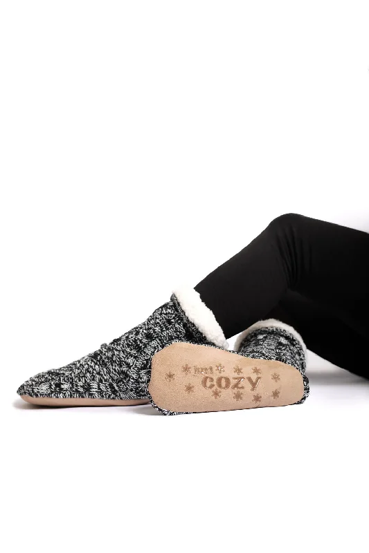 Fantastic Savings Black & White - Cozy Slipper Socks