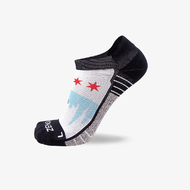 Weekend Deals That Spark Chicago Flag Skyline Socks (No Show)