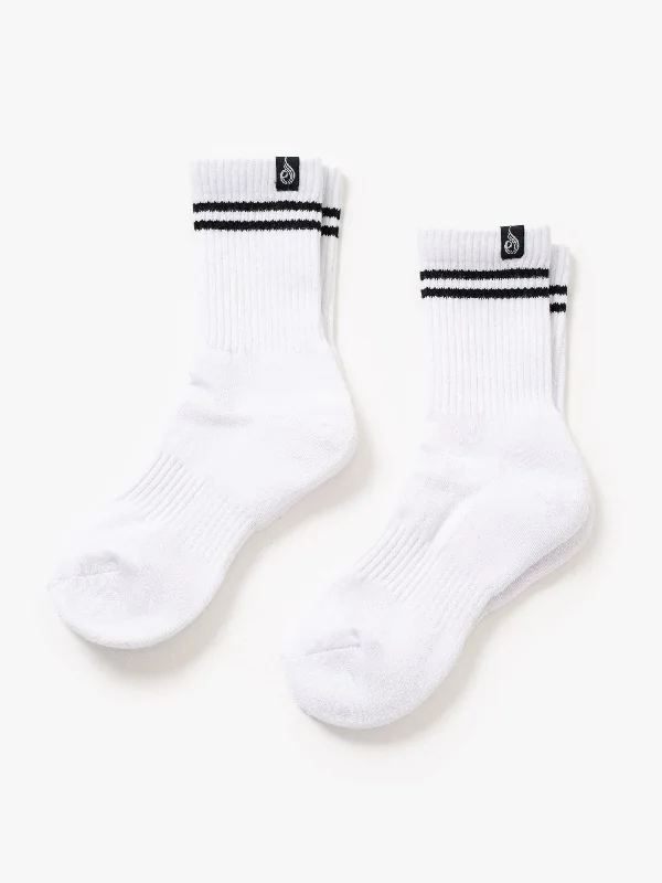 Weekend Extravaganza: Shop Now Stripe Crew Socks - White